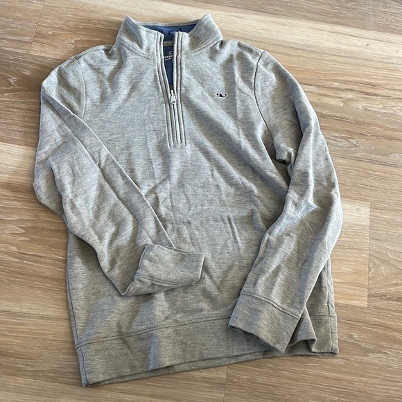 VV Pullover - Picture 1 of 1